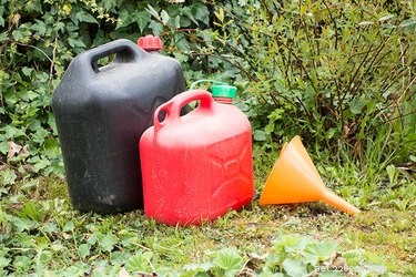 Urgent Guide: Safely Removing Gasoline from Your Dog s Paws