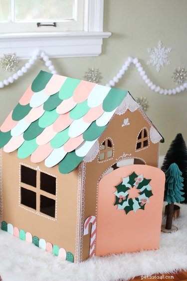 DIY Cardboard Gingerbread House for Pets: A Festive, Eco‑Friendly Gift