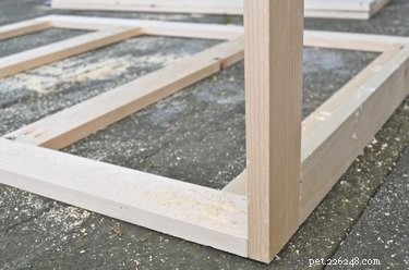 DIY Wooden Dog Crate Cover: Step‑by‑Step Guide for a Stylish, Functional Shelter