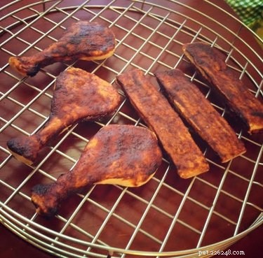 11 Adorable, Healthy Homemade Dog Treats Everyone Will Love