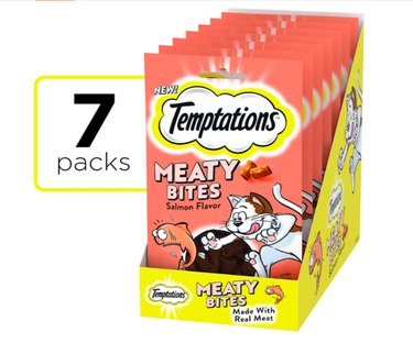 Top Amazon Black Friday Deals on Cat Products – Save Big on Litter, Toys & Gifts
