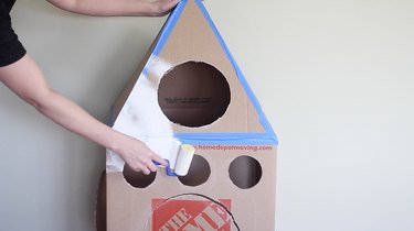 DIY Cardboard Rocket Ship for Your Cat – Quick & Easy Cat-Friendly Toy