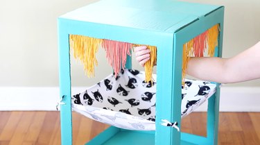 DIY Chic Cardboard Cat Hammock: Stylish & Cozy Nook for Your Feline