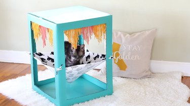 DIY Chic Cardboard Cat Hammock: Stylish & Cozy Nook for Your Feline