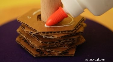 DIY Cardboard Scratching Post: Stylish, Affordable Cat Furniture