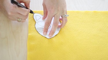 Create No‑Sew Emoji Catnip Toys: A Quick & Fun DIY for Modern Cats
