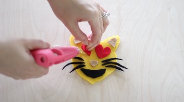 Create No‑Sew Emoji Catnip Toys: A Quick & Fun DIY for Modern Cats