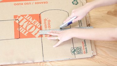 Create a Charming Vintage Cat Camper from Cardboard Boxes – Step-by-Step DIY Guide