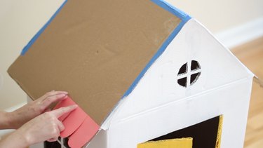 DIY Cat House: Transform Old Boxes Into a Stylish Home for Your Feline Friend