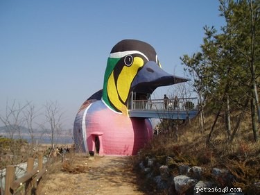 27 Animal-Inspired Buildings That Astonish the World