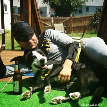 22 Pet Owners Who Match Outfits With Their Furry Friends