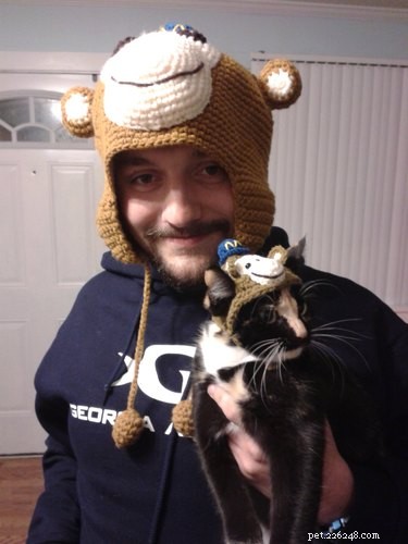 22 Pet Owners Who Match Outfits With Their Furry Friends