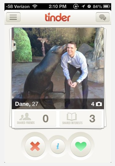 19 Fun Tinder Profiles That Show How Pets Make Online Dating Better