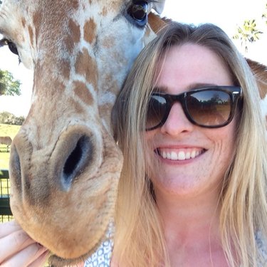 25 Unforgettable Animal Photobombs That Will Leave You in Stitches