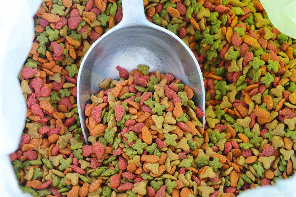 The Ultimate Guide to Buying Cat Food in Bulk: Prices, Deals & Wholesale Pros & Cons