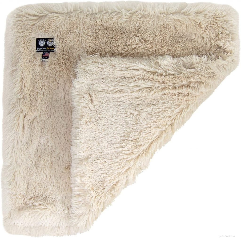 Top-Rated Cat Blankets for Ultimate Comfort & Safety