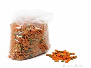 Knowing When to Change Your Pet’s Food for Optimal Health