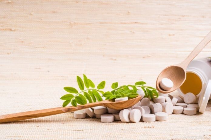 Quercetin: A Natural Solution for Seasonal Allergies in Dogs