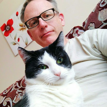 Cat Lover Paul Willis Takes on 1 Million Step Challenge to Raise Funds for Cats Protection Scunthorpe