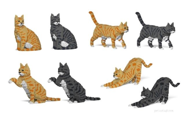 Build Your Own Cat Sculptures from LEGO‑Style Blocks
