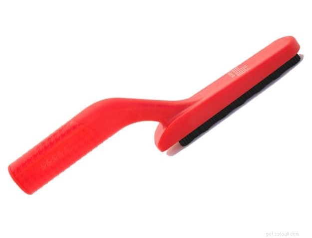 Top 3 Essential Cat Grooming Tools Every Owner Needs