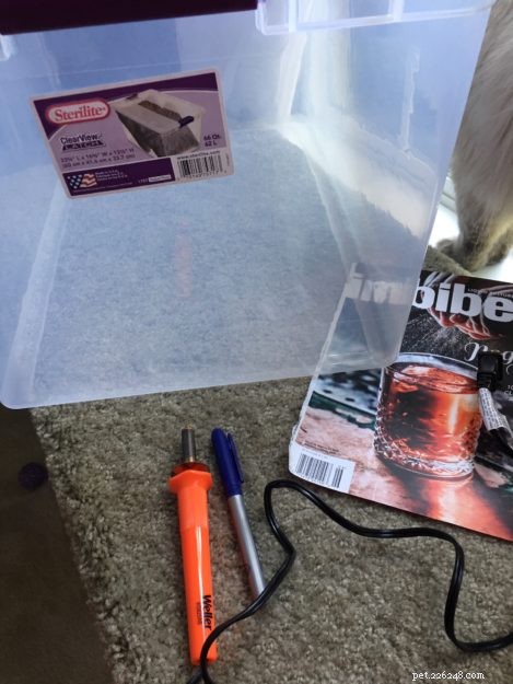 Build a High‑Sided Litter Box: A DIY Guide for Cat Owners