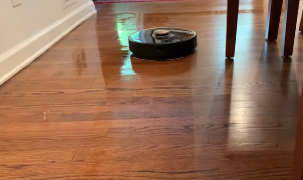 Uoni V980 Robot Vacuum: Powerful, Slim, Self‑Charging & Self‑Emptying