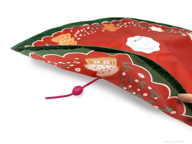 January 2022 Giveaway: Win the Blackhole Catch The Tail Cat Toy – Christmas Edition