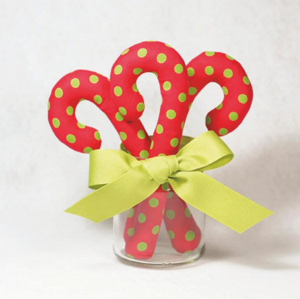 Protect Your Cats with Cat‑Friendly Christmas Tree & Ornament Alternatives