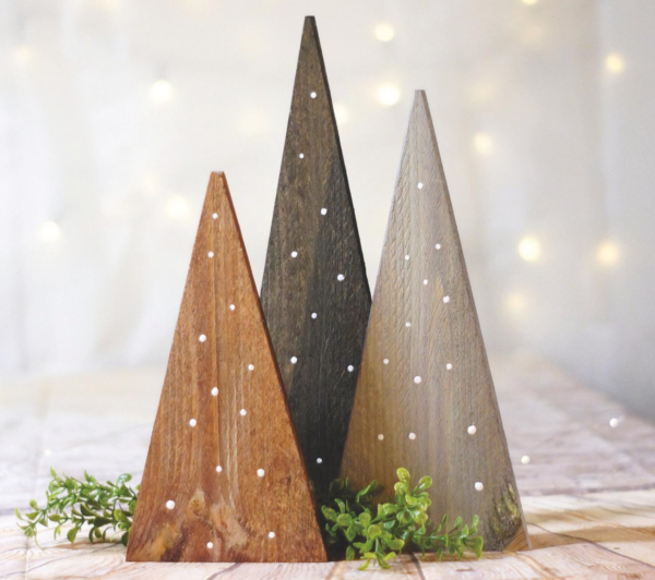 Protect Your Cats with Cat‑Friendly Christmas Tree & Ornament Alternatives