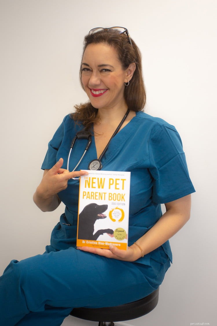 Professional Guide: How to Clean Your Dog’s Ears with Cristina Diaz-Madronero