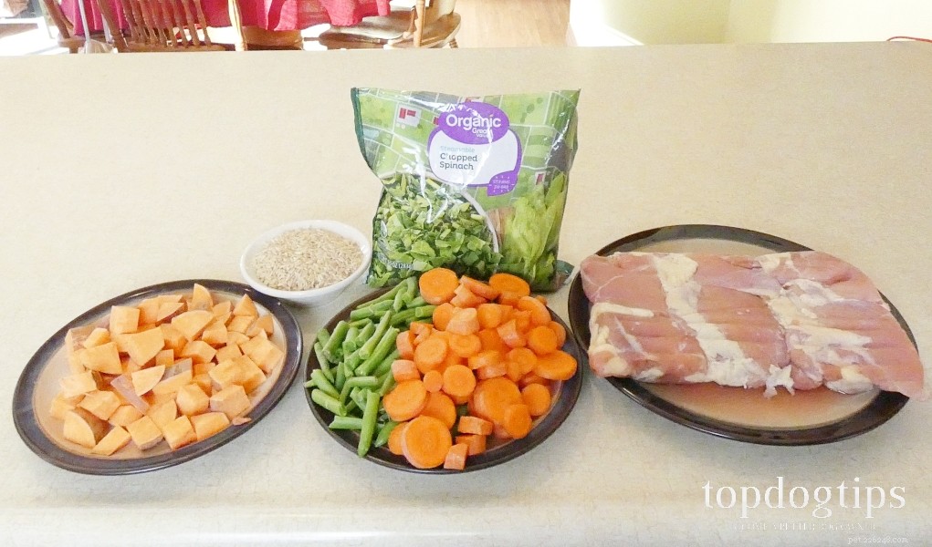Homemade Slow Cooker Chicken, Rice & Veggie Dog Food – Easy, Nutritious & Time‑Saving