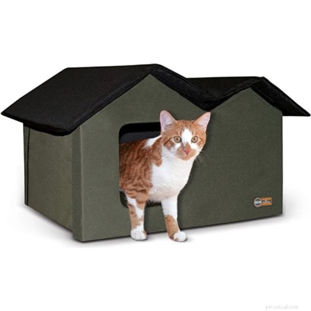 Top Outdoor Cat Houses of 2022: Safe, Durable & Comfortable