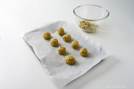 Delicious Homemade Cat Treats for the Holidays