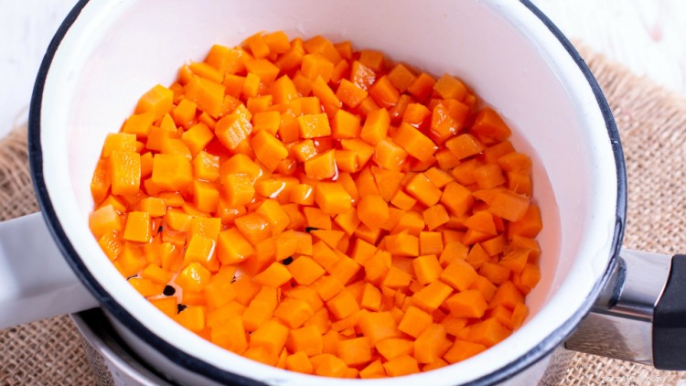 Are Carrots Safe for Cats? A Comprehensive Guide to Feeding Your Feline