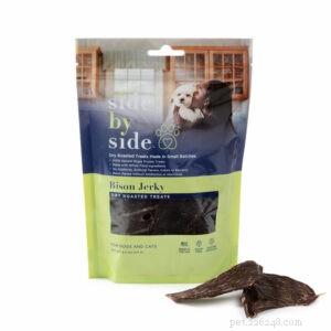 How to Pick the Healthiest Dog Treats: 7 Key Factors