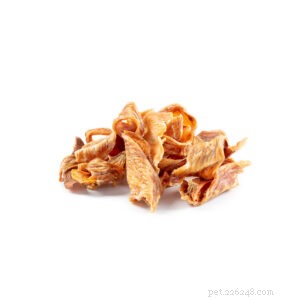 How to Pick the Healthiest Dog Treats: 7 Key Factors