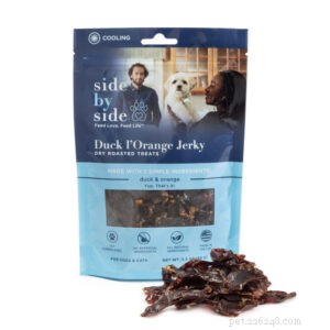 How to Pick the Healthiest Dog Treats: 7 Key Factors