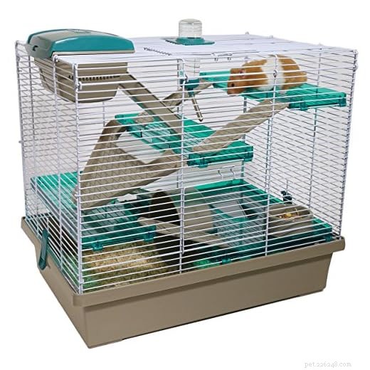 Expert Guide: Safely Handling a Biting Hamster