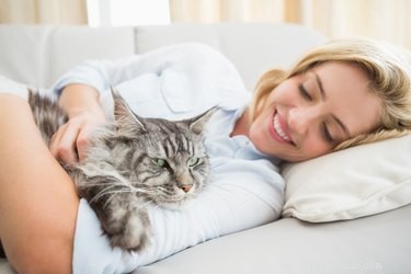 Comment prendre soin de soi avec son chat ou son chien