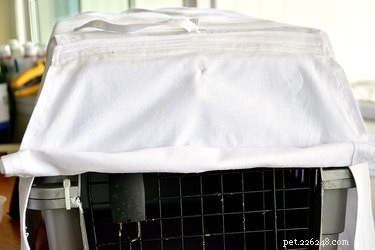 Comment fabriquer une couverture de cage pour chien