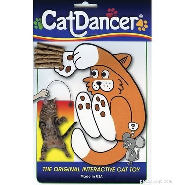 고양이가 고양이 댄서 장난감에 집착하는 이유는 무엇입니까?