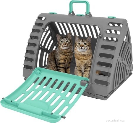 Escolhendo a transportadora certa para gatos:tamanho, material e outras considerações