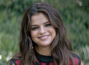 Selena Gomez:ela simplesmente não pode ter cães suficientes