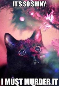 Эта гениальная рождественская елка с защитой от домашних животных порадует владельцев кошек