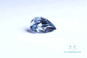 Hart in diamanten huisdieren:verander het haar of de as van uw huisdier in een diamant