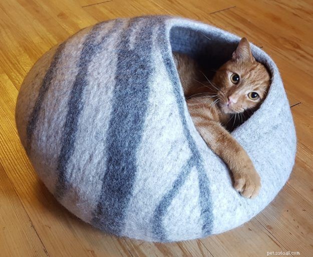 Meowfia Cat Caves:Filted Wool Cat Beds with Style