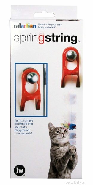 Замечательные игрушки-пружины для кошек, которые понравятся любой кошке