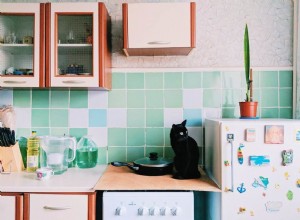 Perché i gatti saltano sui ripiani della cucina?