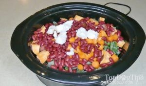 Рецепт:корм для собак с курицей и овощами в медленноварке